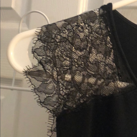 Black lace dress - Picture 2 of 3